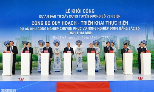 Thủ tướng dự lễ khởi công tuyến đường ven biển Thái Bình - ảnh Cổng TTCP