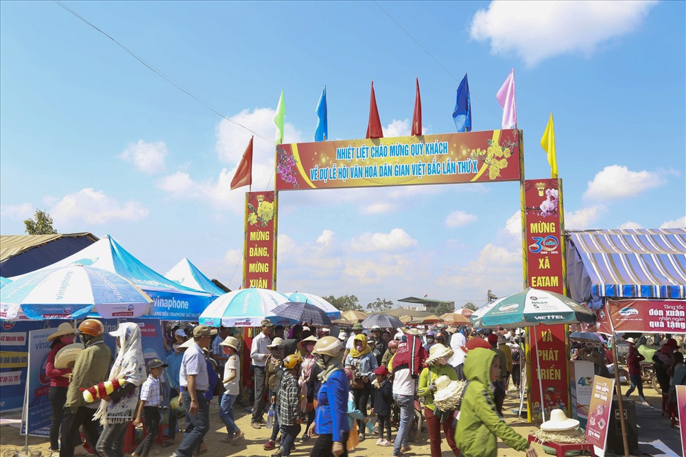 Từ ngày 15-19.2, ở xã Ea Tam, huyện Krông Năng diễn ra Lễ hội văn hóa dân gian Việt Bắc.