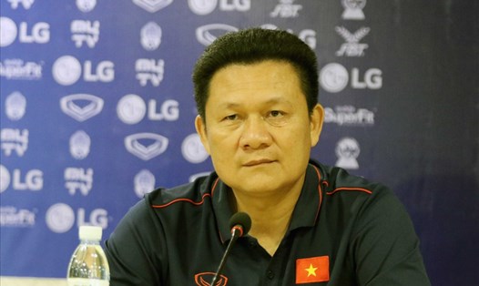 HLV Nguyễn Quốc Tuấn muốn có kết quả tốt trước Thái Lan. Ảnh: VFF