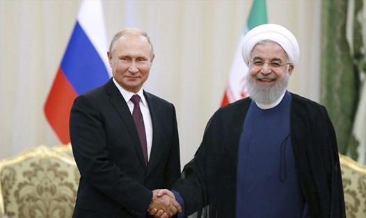 Tổng thống Nga Vladimir Putin và Tổng thống Iran Hassan Rouhani. Ảnh: AP