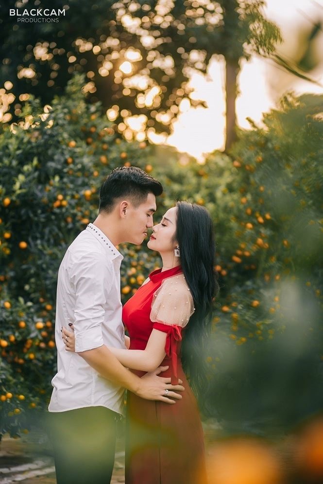 Tiến Linh và bạn gái.