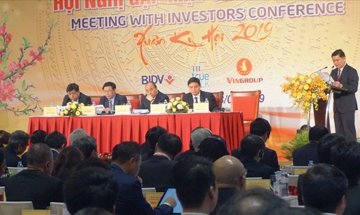 Thủ tướng chủ trì Hội nghị các gặp mặt các nhà đầu tư Xuân Kỷ Hợi tại Nghệ An. Ảnh: QĐ