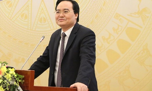Bộ trưởng Phùng Xuân Nhạ.