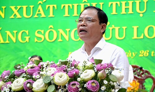 Bộ trưởng Bộ NNPTNT Nguyễn Xuân Cường phát biểu tại hội nghị. Ảnh: Lục Tùng