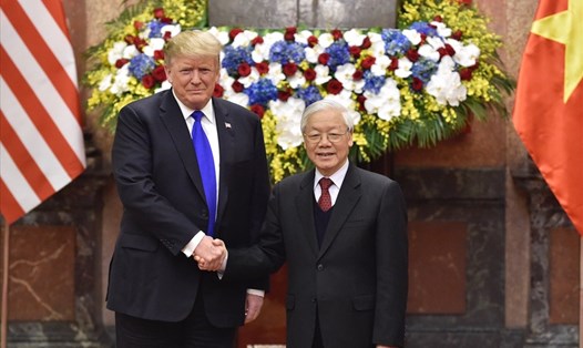 Tổng Bí thư, Chủ tịch Nước Nguyễn Phú Trọng tiếp Tổng thống Donald Trump. Ảnh VGP/Nhật Bắc
