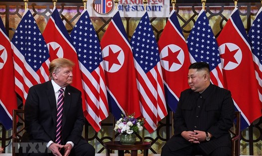 Tổng thống Mỹ Donald Trump và Chủ tịch Triều Tiên Kim Jong-un. Ảnh: TTXVN. 