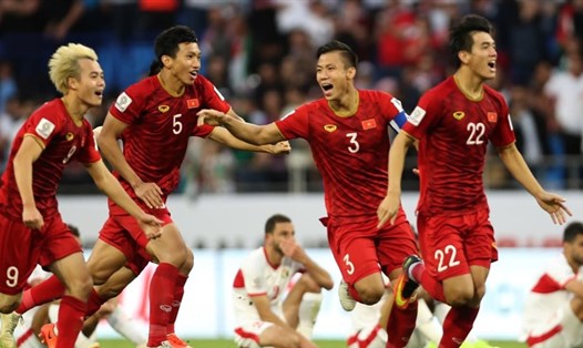 ĐT Việt Nam vươn lên vị trí thứ 99 trên BXH mới nhất của FIFA. Ảnh: Hữu Phạm