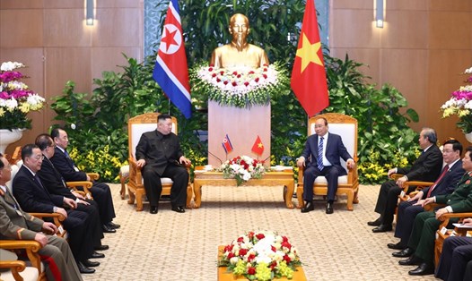 Thủ tướng Nguyễn Xuân Phúc tiếp Chủ tịch Triều Tiên Kim Jong-un. Ảnh: Hải Nguyễn. 