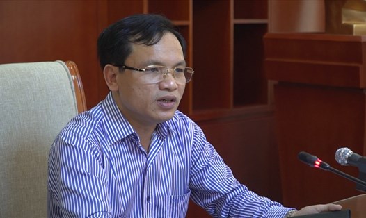 Ông Mai Văn Trinh thông tin về những kết quả của vụ việc gian lận thi cử ở Hòa Bình. Ảnh: Nguyễn Hà