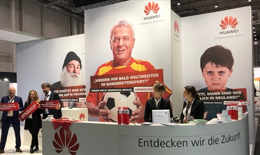 Mỹ cảnh báo Đức trả giá nếu dùng thiết bị của Huawei. Ảnh: Nikkei