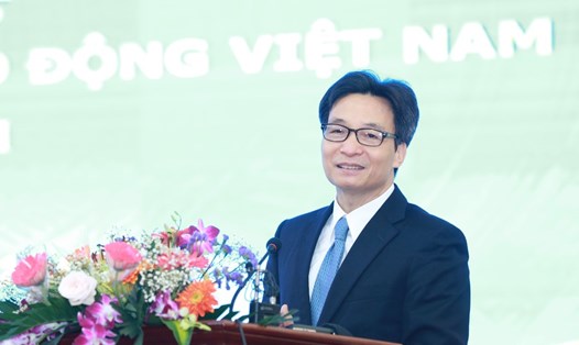 Đồng chí Vũ Đức Đam, Ủy viên Ban Chấp hành Trung ương Đảng, Phó Thủ tướng Chính phủ phát biểu tại Hội nghị. Ảnh: Hải Nguyễn