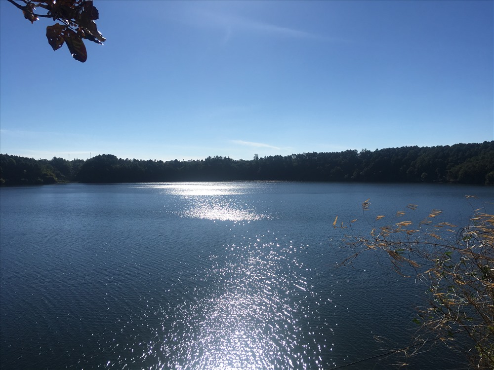 Biển Hồ - là hồ nước ngọt rộng lớn của Gia Lai.