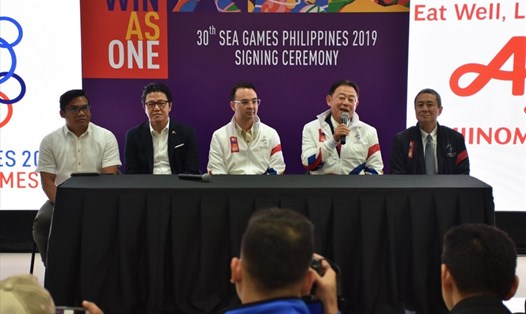 Ông Kaoru Kurashima – Phó Chủ tịch Tập đoàn Ajinomoto kiêm Chủ tịch khu vực Đông Nam Á (thứ hai bên phải sang) bày tỏ niềm vinh dự tiếp tục đồng hành cùng SEA Games 30.