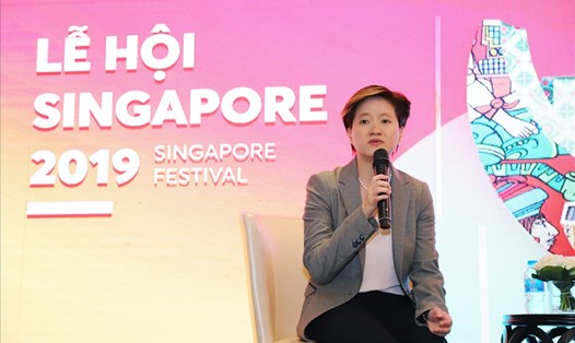 Bà Catherine Wong Siow Ping - Đại sứ Singapore tại Việt Nam: ''Lễ hội là cơ hội tuyệt vời để mở rộng giao lưu văn hóa Singapore - Việt Nam...".