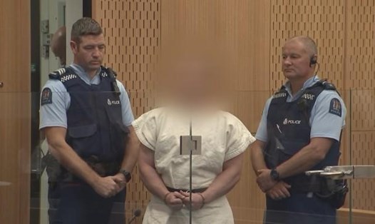 Nghi phạm Brenton Tarrant xuất hiện trước tòa án New Zealand. Ảnh: New Zealand Herald. 