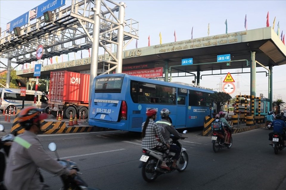 BOT An Sương - An Lạc từng bị nhiều tài xế phản đối. BOT An Sương - An Lạc từng bị nhiều tài xế phản đối.