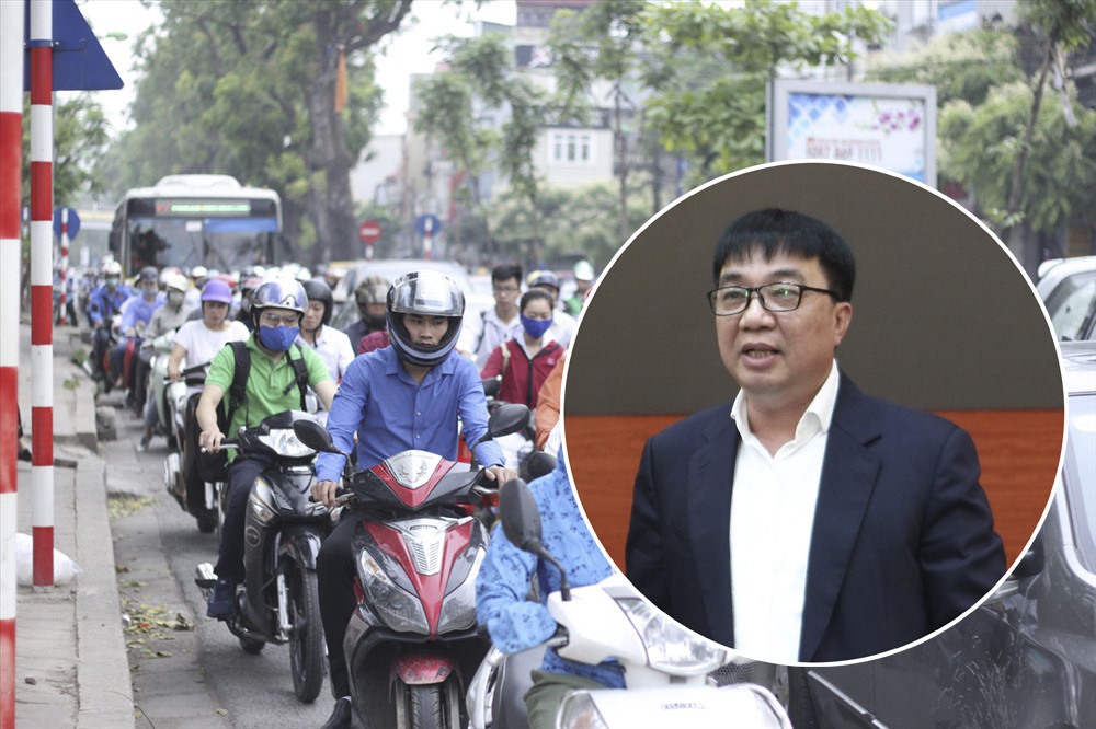 Trước đề xuất cấm xe máy, Giám đốc Sở Giao thông vận tải Hà Nội nhận được nhiều ý kiến liên quan. Ảnh Trần Vương
