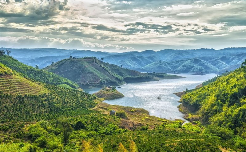 Tà Đùng nổi tiếng với nhiều cảnh đẹp.