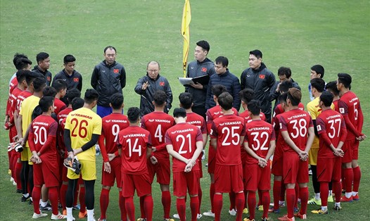 HLV Park Hang-seo sẽ lựa chọn đội hình tốt nhất cho U23 Việt Nam. Ảnh: H.A