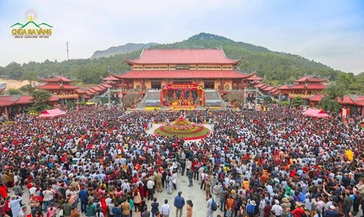Ban Tôn giáo Chính phủ  yêu cầu Ban Tôn giáo tỉnh Quảng Ninh báo cáo kết quả kiểm tra, xác minh việc truyền bá vong báo oán tại chùa Ba Vàng trước ngày 25.3. Ảnh: CBV