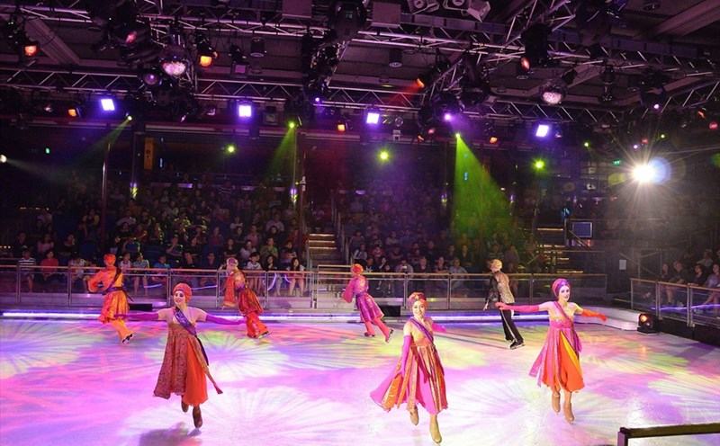 Hoạt động giải trí trên tàu biển.