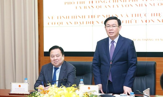 Phó Thủ tướng Vương Đình Huệ làm việc với Uỷ ban quản lý vốn Nhà nước tại doanh nghiệp chiều 26.3. Ảnh: Thành Chung