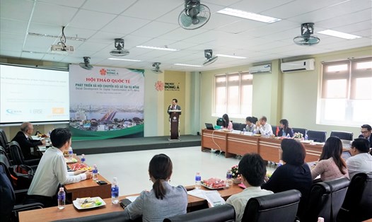 Quang cảnh buổi hội thảo.