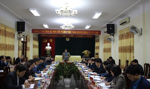 Chủ tịch LĐLĐ tỉnh Bắc Giang Nguyễn Văn Cảnh phát biểu tại hội nghị. 