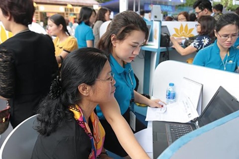 Khuyến mãi giá vé hàng không tại Hội chợ Du lịch quốc tế. Khuyến mãi giá vé hàng không tại Hội chợ Du lịch quốc tế.