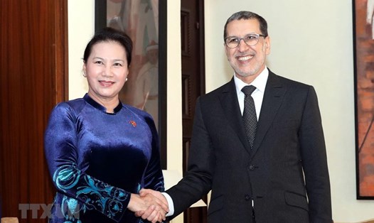 Chủ tịch Quốc hội Nguyễn Thị Kim Ngân (trái) hội kiến với Thủ tướng Maroc Saadeddine Othmani.  Ảnh: TTXVN. 