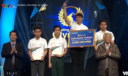 Nguyễn Xuân Phương giành được vòng nguyệt quế trong cuộc thi tháng, để giành vé vào chơi vòng thi quý 2.