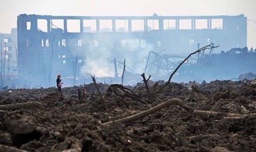 Hiện trường vụ nổ nhà máy hóa chất ở Giang Tô hôm 23.3. Ảnh: Reuters. 