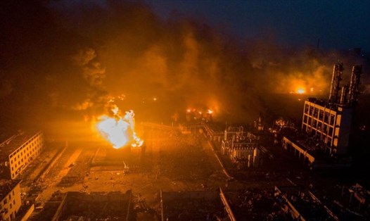 Hiện trường vụ cháy nổ ở nhà máy Côn Sơn Waffer Technology. Ảnh: Getty Images