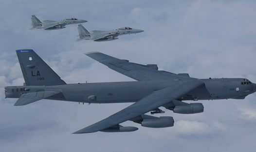 Máy bay ném bom B-52. Ảnh: US Pacific Air Force