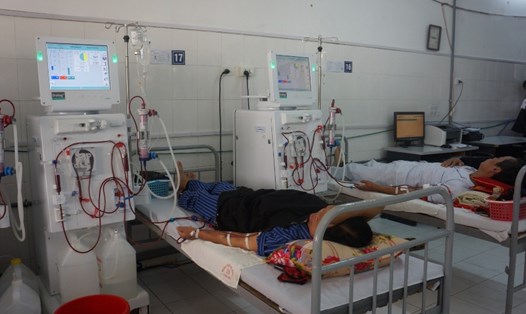 Bệnh nhân chạy thận tại Bệnh viện Đa khoa tỉnh Lạng Sơn. Ảnh: P.C