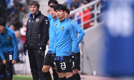 Công Phượng đã có ít phút ra mắt trong màu áo Incheon United (Ảnh: K-League)