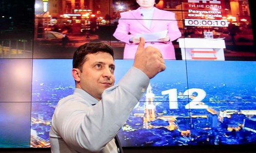 Diễn viên hài Volodymyr Zelensky đang dẫn đầu cuộc bầu cử tổng thống Ukraina. Ảnh: TASS