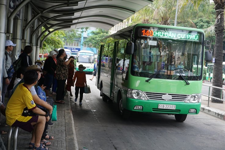 TPHCM tăng cường 384 chuyến xe buýt dịp Giỗ tổ Hùng Vương và lễ 30.4