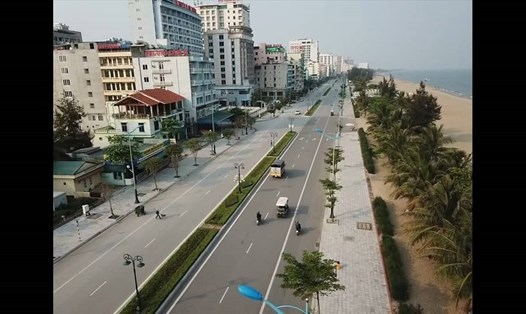 Đường Hồ Xuân Hương ven biển sẽ là nơi diễn ra lễ hội đường phố ngày 13.4. Ảnh: X.H