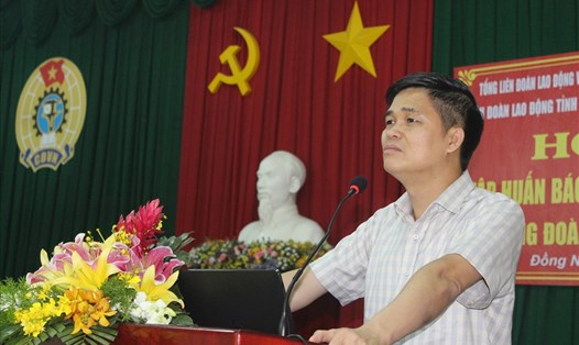 Phó Chủ tịch Tổng LĐLĐVN Ngọ Duy Hiểu phát biểu tại hội nghị.