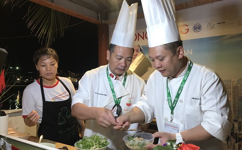 10 đầu bếp đến nổi tiếng của các nước tham gia liên hoan ẩm thực quốc tế Hội An.