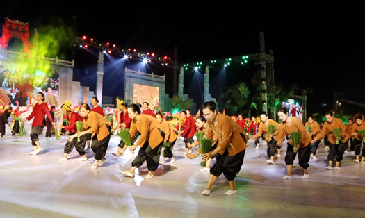 Nhiều tiết mục đặc sắc được biểu diễn tại lễ khai mạc Lễ hội Đền Hùng 2019. 
