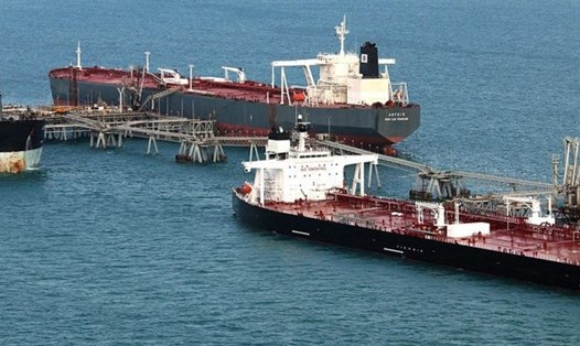 Mỹ ra đòn trừng phạt các hãng và tàu chở dầu khỏi Venezuela. Ảnh: AN. 