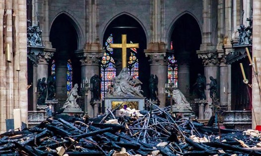 Thiệt hại sau vụ cháy Nhà thờ Đức Bà Paris. Ảnh: Reuters