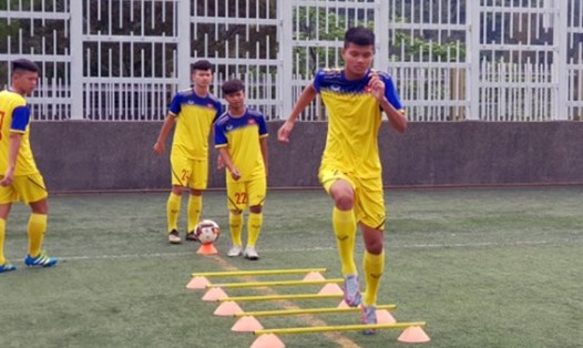 U18 Việt Nam đang tập luyện tại Hong Kong (Trung Quốc). Ảnh VFF