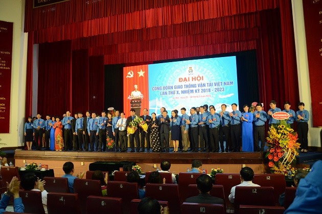Ban Chấp hành Công đoàn Giao thông Vận tải Việt Nam nhiệm kỳ 2018-2023. Ảnh: H.A