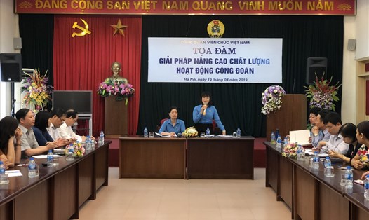 Phó Chủ tịch Thường trực công đoàn viên chức Việt Nam Giang Tuệ Minh phát biểu tại toạ đàm. Ảnh: VH