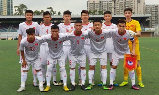 Đội hình xuất phát U18 Việt Nam trong chiến thắng 1-0 trước U18 Singapore. Ảnh: VFF