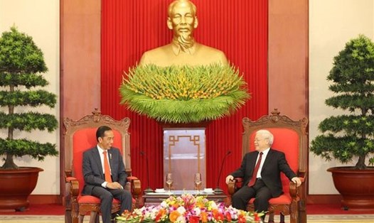 Tổng Bí thư Nguyễn Phú Trọng tiếp Tổng thống Indonesia Joko Widodo nhân dịp sang dự Diễn đàn Kinh tế Thế giới về ASEAN (WEF-ASEAN) và thăm cấp Nhà nước tới Việt Nam, ngày 12.9.2018. Ảnh: TTXVN