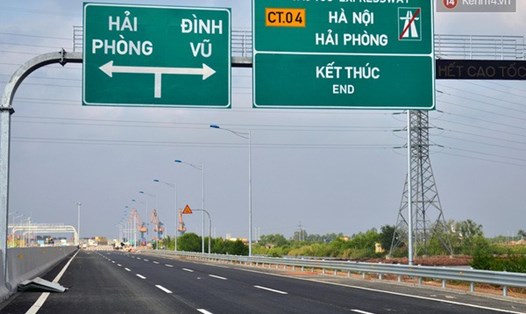 Đường cao tốc Hà Nội - Hải Phòng.